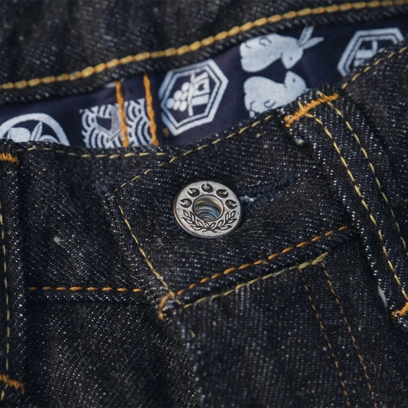 MOMOTARO "YEAR OF THE RABBIT" SELVEDGE JEANS (NARROW TAPERED) - Picture 10 of 16